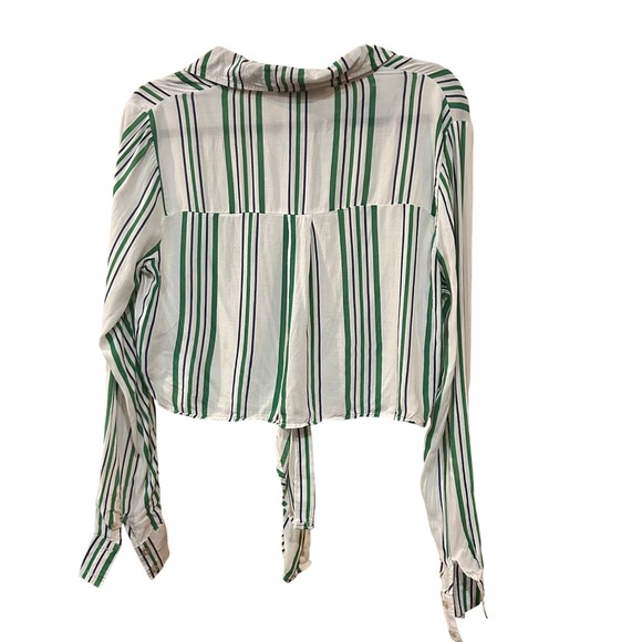 Forever 21 Striped Tie-Front Top Long Sleeve Button Down Shirt Medium 100% Rayon - Picture 8 of 8
